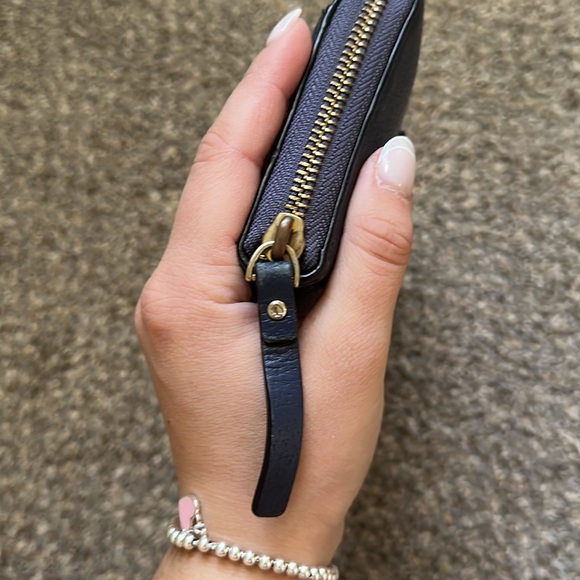 Kate Spade Wallet - Picture 4 of 8